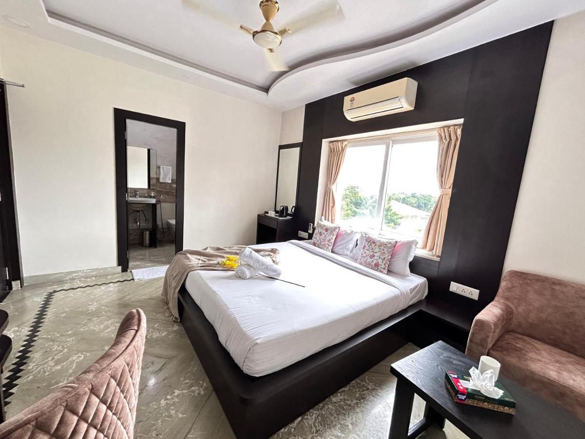 Bluo Lake View Newtown - Boutique Hotel Calcutta Exterior foto